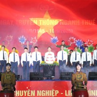 Thuế TP. Hồ Chí Minh tiếp tục duy trì vai trò "cánh chim đầu đàn"
