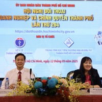 Đối thoại giữa Chính quyền TP. Hồ Chí Minh với doanh nghiệp lĩnh vực y tế  
