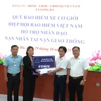 Hỗ trợ nhân đạo 4 nạn nhân thương vong do tai nạn giao thông tại Đồng Nai Hỗ trợ nhân đạo 4 nạn nhân thương vong do tai nạn giao thông tại Đồng Nai