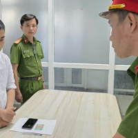 Bắt nhân viên chiếm đoạt hơn 1,7 tỷ đồng tiền bảo hiểm của khách hàng