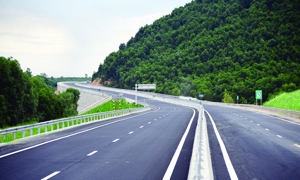 Hơn 3.200 km cao tốc, hàng loạt công trình trọng điểm dự kiến hoàn thành trong năm nay Hơn 3.200 km cao tốc, hàng loạt công trình trọng điểm dự kiến hoàn thành trong năm nay