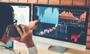 VN-Index ngày 28/10: Kéo gần 60 điểm từ vực đáy trong phiên VN-Index ngày 28/10: Kéo gần 60 điểm từ vực đáy trong phiên