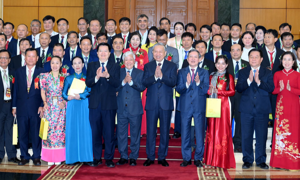 Hướng mạnh về cơ sở, bảo đảm thực sự là người bạn đồng hành của người nông dân