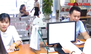 VIDEO: Lấy người nộp thuế làm "trung tâm": Ngành Thuế yêu cầu 	cán bộ thực hiện "4 xin, 4 luôn"