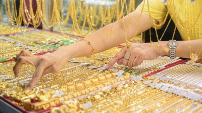 VIDEO: Giá vàng trong nước đạt mức trên 125 triệu đồng/lượng, tiếp tục giữ ở ngưỡng cao 