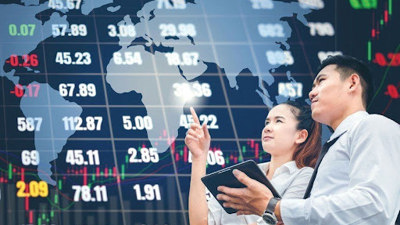 VN-Index phiên ngày 16/7: Tìm lại mạch tăng, vượt 1.475 điểm 