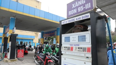 Giữ ổn định giá xăng dầu – Đòn bẩy kiểm soát lạm phát, hỗ trợ phục hồi kinh tế 