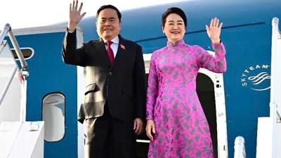 Chủ tịch Quốc hội Trần Thanh Mẫn và Phu nhân tới Rabat, bắt đầu chuyến thăm chính thức Vương quốc Morocco