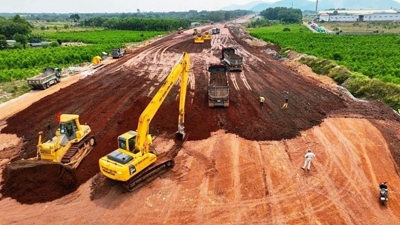 “Chạy đua nước rút, tăng tốc, bứt phá” giải ngân các dự án giao thông trọng điểm