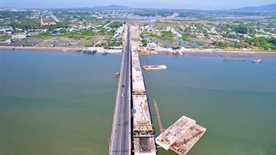 Thủ tướng yêu cầu các dự án đường ven biển vượt tiến độ ít nhất 3 tháng