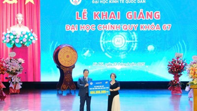 Bảo Việt dành hơn 8 tỷ đồng cho Quỹ học bổng “Bảo Việt - Niềm tin thắp sáng tương lai” 