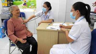 Mỗi năm luân chuyển tối thiểu 1.000 bác sĩ về trạm y tế xã làm việc có thời hạn