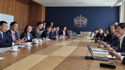 Bộ trưởng Nguyễn Văn Thắng làm việc với Lãnh đạo Sở Giao dịch Chứng khoán London và FTSE Russell