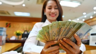 Chốt quyền cổ tức ngày 19/9: Doanh nghiệp chia tiền mặt lẫn cổ phiếu hấp dẫn
