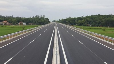 Bộ trưởng Bộ Tài chính là Chủ tịch Hội đồng thẩm định Báo cáo nghiên cứu tiền khả thi Dự án cao tốc Vinh - Thanh Thủy