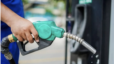 Giá bán lẻ xăng dầu đảo chiều giảm từ 15h ngày 25/9