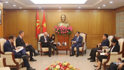 Đặc phái viên Thương mại của Chính phủ Anh thăm Việt Nam nhằm tăng cường quan hệ kinh tế và đối tác chiến lược