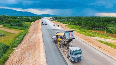 Bài 2: Đầu tư công "sang trang mới" với thủ tục gọn, phân quyền sâu