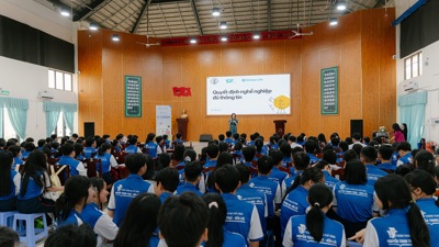 Shinhan Life Việt Nam hoàn thành Chương trình hướng nghiệp dành cho học sinh trung học phổ thông