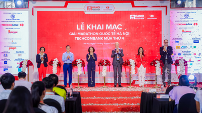 Hơn 13.000 “runners” tham dự Giải Marathon Quốc tế Hà Nội Techcombank 2025