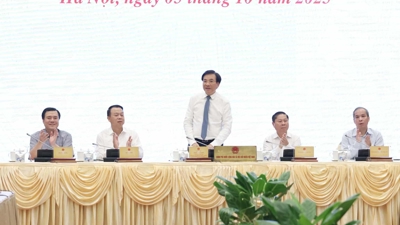 Tăng trưởng kinh tế quý sau cao hơn quý trước