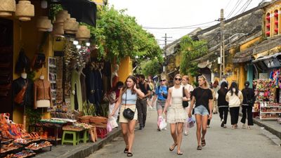 Việt Nam tiếp tục thu hút khách quốc tế trong tháng 9/2025