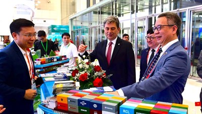 Việt Nam có tiềm năng trở thành trung tâm logistics mới của ASEAN