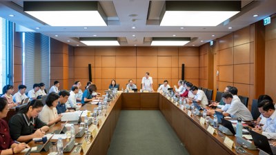 Kết hợp đầu tư công và tư nhân để thúc đẩy tăng trưởng