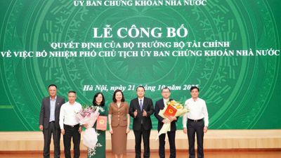Bộ trưởng Bộ Tài chính bổ nhiệm hai Phó Chủ tịch Ủy ban Chứng khoán Nhà nước