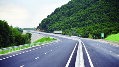 Hơn 3.200 km cao tốc, hàng loạt công trình trọng điểm dự kiến hoàn thành trong năm nay Hơn 3.200 km cao tốc, hàng loạt công trình trọng điểm dự kiến hoàn thành trong năm nay