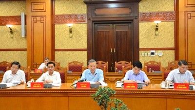 Dự thảo Văn kiện Đại hội XIV: Kết tinh trí tuệ Đảng, mở đường cho kỷ nguyên phát triển mới Dự thảo Văn kiện Đại hội XIV: Kết tinh trí tuệ Đảng, mở đường cho kỷ nguyên phát triển mới
