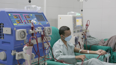 Bài 1: Nguồn lực tài chính quan trọng, tháo gỡ khó khăn chăm sóc sức khỏe Nhân dân    Bài 1: Nguồn lực tài chính quan trọng, tháo gỡ khó khăn chăm sóc sức khỏe Nhân dân