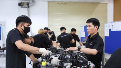 Mercedes-Benz Việt Nam: Sáu năm đào tạo kỹ thuật viên ô tô chuẩn Đức Mercedes-Benz Việt Nam: Sáu năm đào tạo kỹ thuật viên ô tô chuẩn Đức