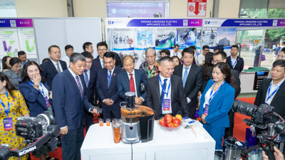 Cầu nối hợp tác, phát triển bền vững ngành công nghiệp điện tử Cầu nối hợp tác, phát triển bền vững ngành công nghiệp điện tử