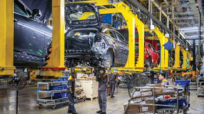 Khơi dậy tiềm lực của khu vực kinh tế tư nhân Khơi dậy tiềm lực của khu vực kinh tế tư nhân