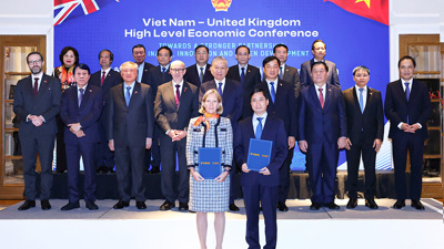 VNVC và GSK nâng tầm hợp tác, sớm đưa thuốc ung thư, kháng sinh và vaccine thế hệ mới về Việt Nam VNVC và GSK nâng tầm hợp tác, sớm đưa thuốc ung thư, kháng sinh và vaccine thế hệ mới về Việt Nam