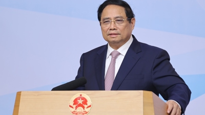 Thủ tướng yêu cầu triển khai Trung tâm Tài chính Quốc tế trong tháng 11 Thủ tướng yêu cầu triển khai Trung tâm Tài chính Quốc tế trong tháng 11