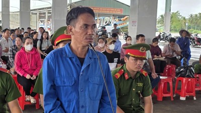 Mạnh tay xử lý tàu cá vi phạm để gỡ thẻ vàng IUU