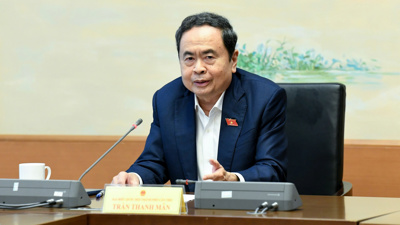 Chủ tịch Quốc hội: Muốn phát triển phải vay nhiều nguồn Chủ tịch Quốc hội: Muốn phát triển phải vay nhiều nguồn