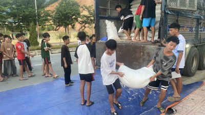 Cấp xuất gạo dự trữ quốc gia hỗ trợ học sinh tỉnh Lâm Đồng Cấp xuất gạo dự trữ quốc gia hỗ trợ học sinh tỉnh Lâm Đồng