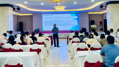 Gia Lai: Bồi dưỡng kiến thức cho cán bộ làm công tác giảm nghèo Gia Lai: Bồi dưỡng kiến thức cho cán bộ làm công tác giảm nghèo