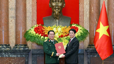 Chủ tịch nước trao quyết định bổ nhiệm Chủ nhiệm Tổng cục chính trị và thăng quân hàm Đại tướng, Thượng tướng Chủ tịch nước trao quyết định bổ nhiệm Chủ nhiệm Tổng cục chính trị và thăng quân hàm Đại tướng, Thượng tướng