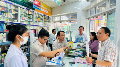 Tăng cường hậu kiểm, đấu tranh chống hàng giả, kém chất lượng đặc biệt với nhóm thực phẩm chức năng Tăng cường hậu kiểm, đấu tranh chống hàng giả, kém chất lượng đặc biệt với nhóm thực phẩm chức năng