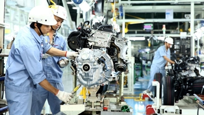 Khai thông dư địa phát triển, kiến tạo động lực tăng trưởng bền vững Khai thông dư địa phát triển, kiến tạo động lực tăng trưởng bền vững