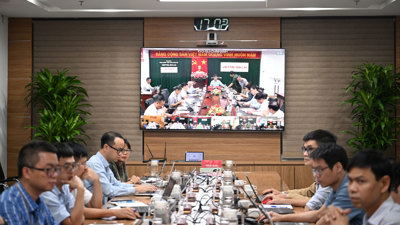 Viettel kích hoạt toàn mạng lưới ứng phó bão số 13, bảo đảm thông tin thông suốt phục vụ chỉ huy cứu hộ Viettel kích hoạt toàn mạng lưới ứng phó bão số 13, bảo đảm thông tin thông suốt phục vụ chỉ huy cứu hộ