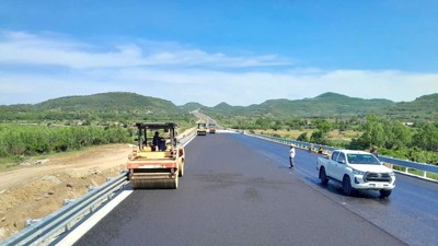 Đắk Lắk thu ngân sách 10 tháng vượt dự toán cả năm, tăng gần 25% Đắk Lắk thu ngân sách 10 tháng vượt dự toán cả năm, tăng gần 25%