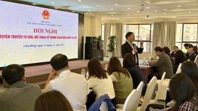 Bộ Nội vụ đối thoại với doanh nghiệp tỉnh Lâm Đồng về chính sách BHXH Bộ Nội vụ đối thoại với doanh nghiệp tỉnh Lâm Đồng về chính sách BHXH