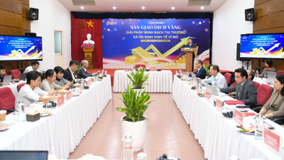 Hải quan siết kiểm soát buôn lậu, chuyên gia đề xuất chứng khoán hóa thị trường vàng