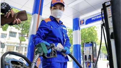 Giá xăng đồng loạt giảm từ 15h chiều ngày 20/11