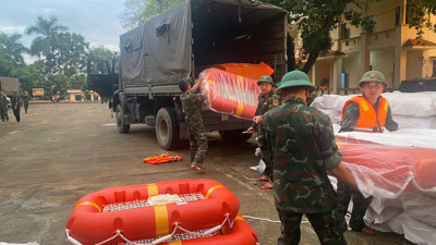 Bộ Tài chính chủ động triển khai hỗ trợ các tỉnh, thành phố miền Trung ứng phó, khắc phục hậu quả mưa, lũ Bộ Tài chính chủ động triển khai hỗ trợ các tỉnh, thành phố miền Trung ứng phó, khắc phục hậu quả mưa, lũ